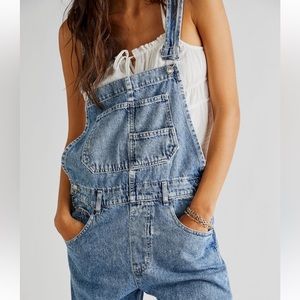 Free People Ziggy denim overalls sz Large Powder Blue